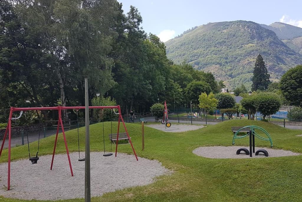 Grand T2 Calme Et Cosy Au « Pyrenees Palace » Bagnères-de-Luchon Extérieur photo