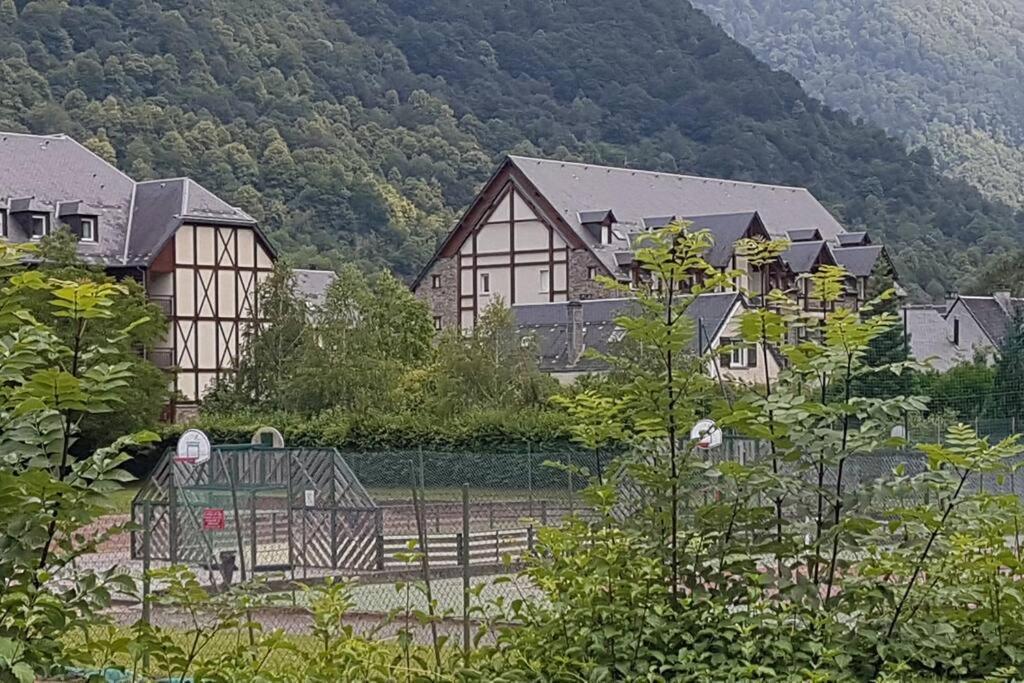 Grand T2 Calme Et Cosy Au « Pyrenees Palace » Bagnères-de-Luchon Extérieur photo